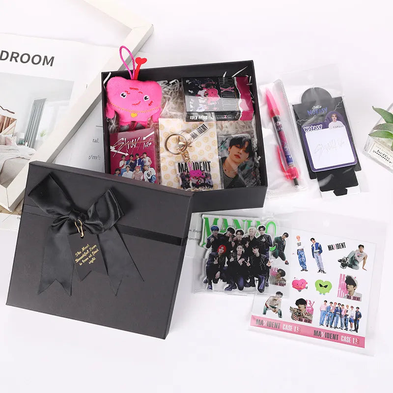 Stray Kids New Gift Box Set