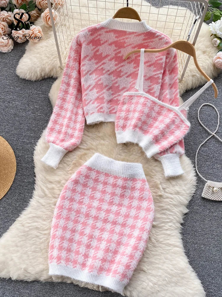 Fashion Plaid Knitted Three Pieces Set for Women