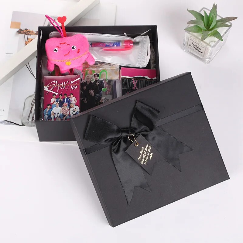 Stray Kids New Gift Box Set