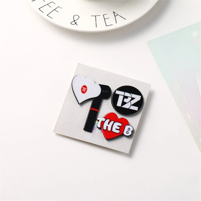 KPOP Random Groups Acrylic  Brooch Pins