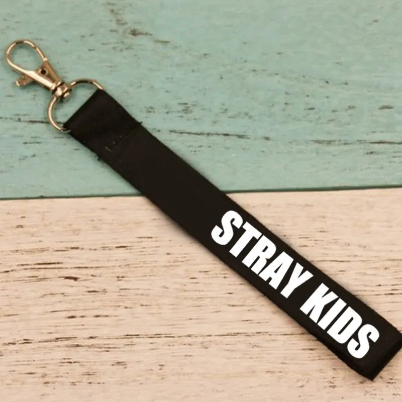 Stray Kids Schlüsselanhänger-Lanyard