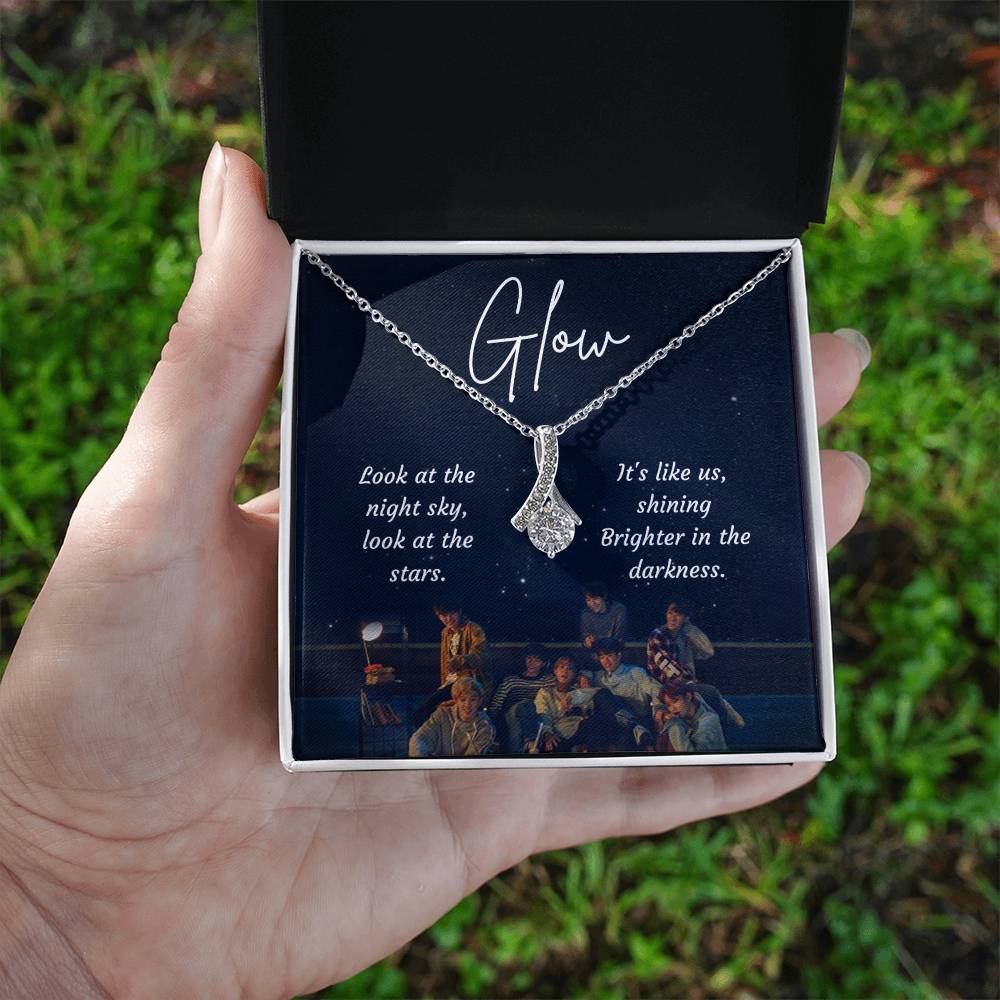 Stray Kids Glow Alluring Beauty Necklace